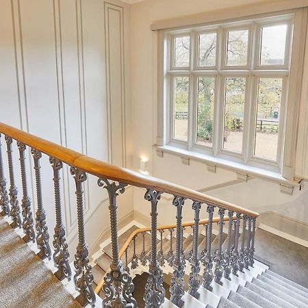 Host & Stay - 9 Highfield House Рипън Екстериор снимка