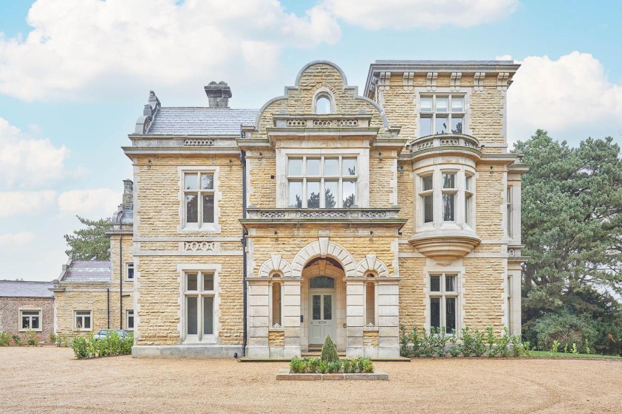 Host & Stay - 9 Highfield House Рипън Екстериор снимка